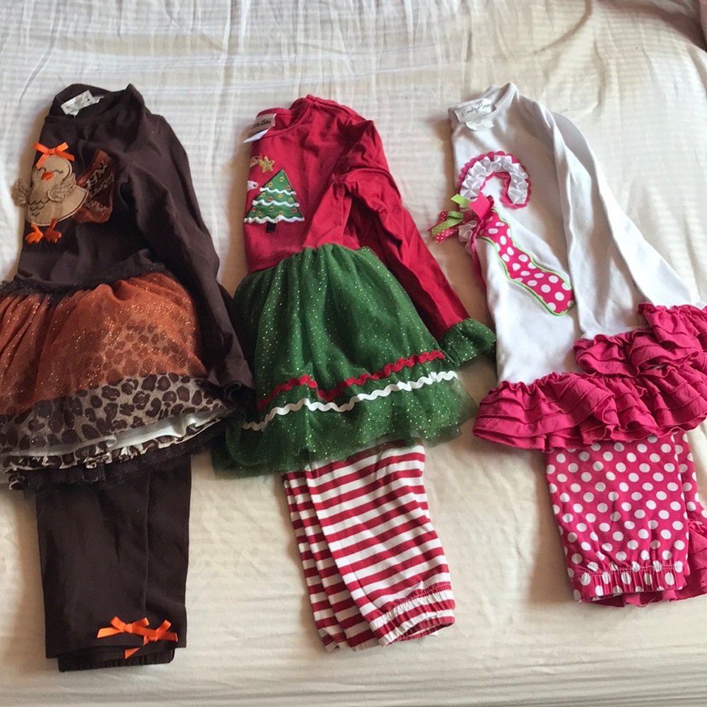 Slightly Used size 6 holiday sets